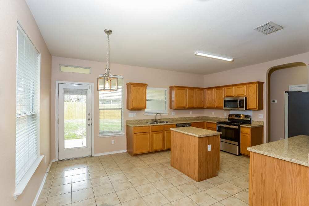 Building Photo - 6111 Briscoe Leaf