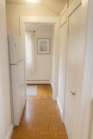 Building Photo - 51 Olcott St