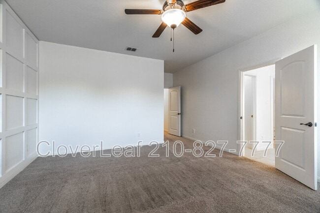 Building Photo - 8003 Oxbow Way