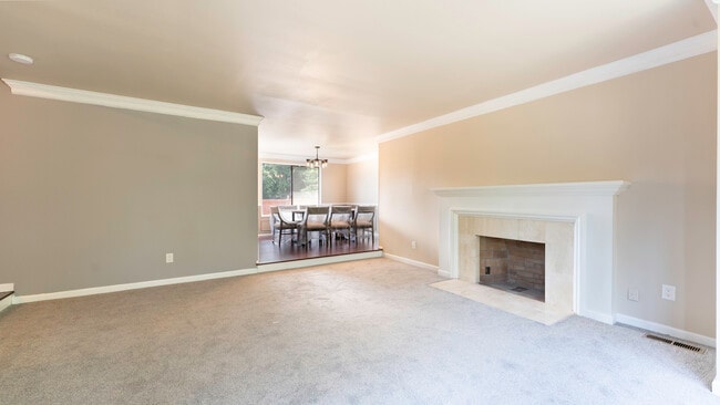 Building Photo - 18135 160th Ave SE