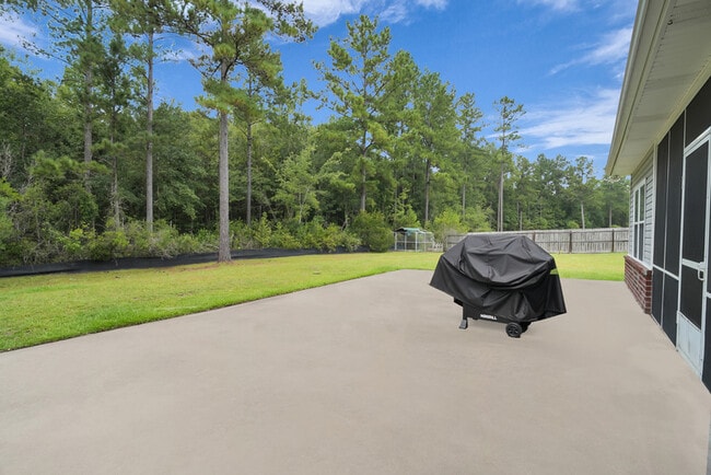 Building Photo - 68 Lincoln Way