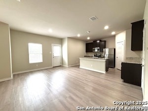Building Photo - 6830 Emerald Valley