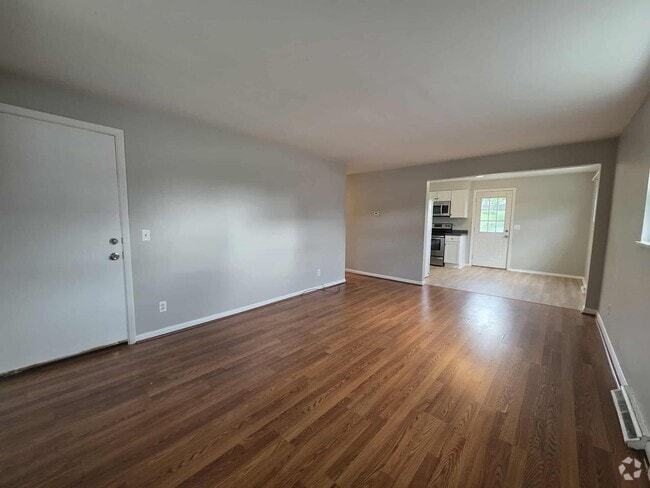 Building Photo - 4186 Ruckle ave