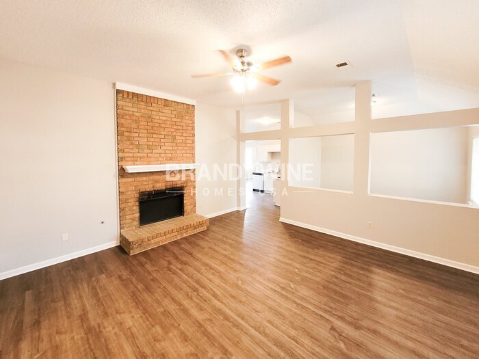 Building Photo - 5353 Stephen Forest Cove