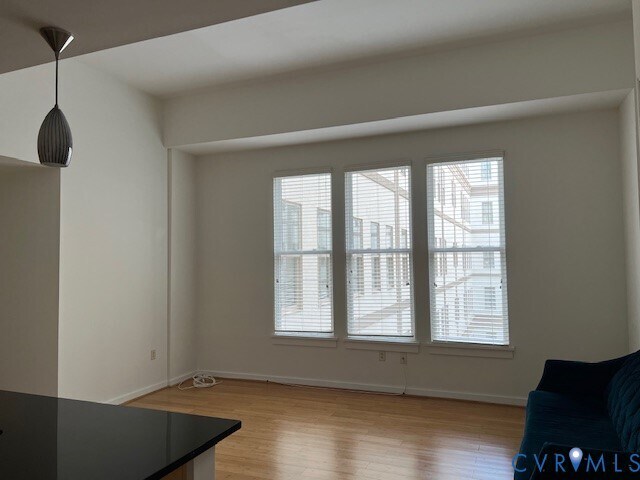 Building Photo - 230 N 6th St