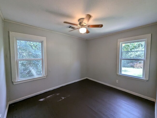 Building Photo - 2 Bed/1 Bath Cottage in Batesville