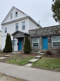 Building Photo - 236 Lindley St