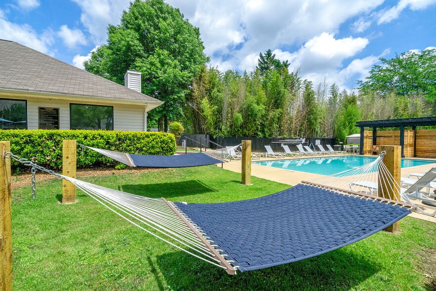 Hammock Oasis - The Vineyards Apartment Homes