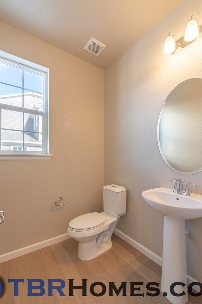 Building Photo - 9521 Market Dr