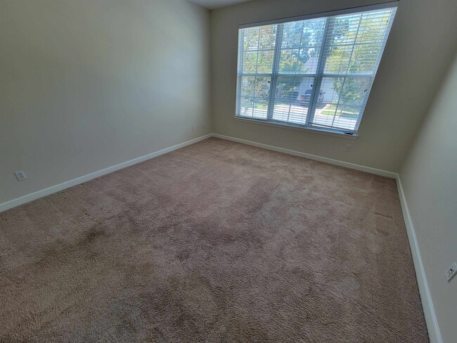 Building Photo - 4061 Shady View Ln