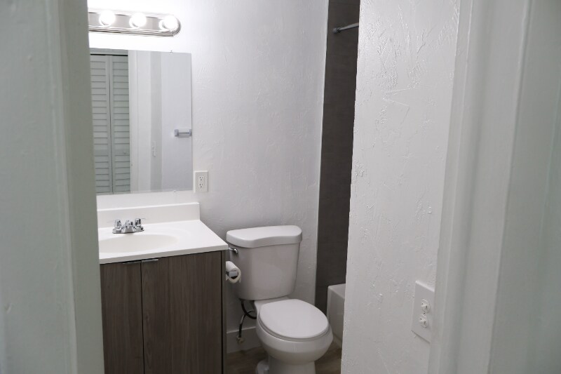 Building Photo - 1548 NW 52nd Ave
