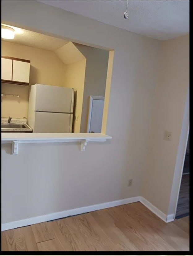 Building Photo - 1346 Bradley Dr