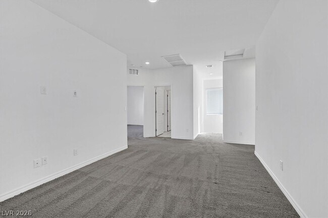 Building Photo - 303 Fletcher Fls St