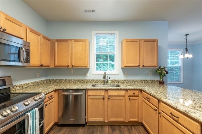 Building Photo - 5181 Heather Rd SE