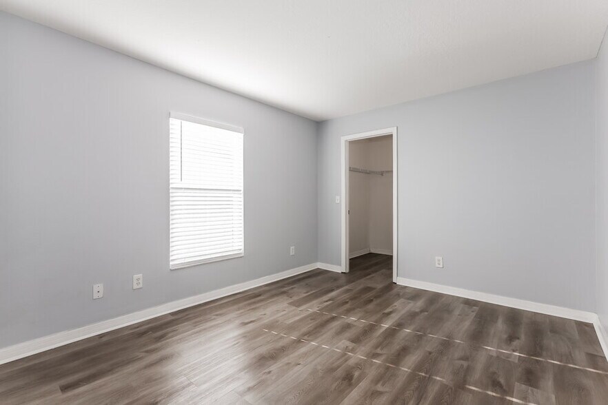 Building Photo - 812 Hickory Glen Dr