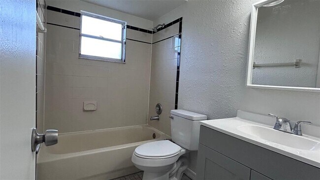 Building Photo - 12043 Rotuma St