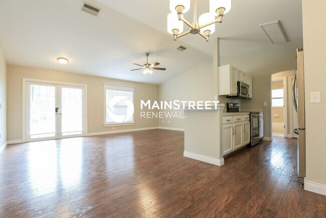 Building Photo - 3 Bedroom Pet-Friendly Home in NORTH PORT, FL with Main Street Renewal
