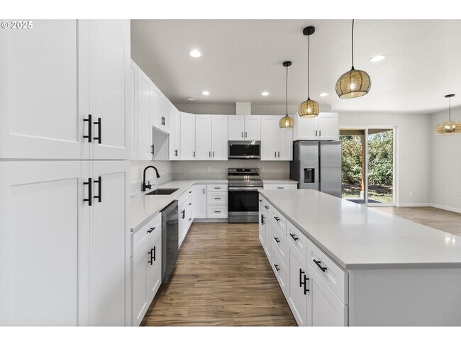 Building Photo - 85152 Winding Way
