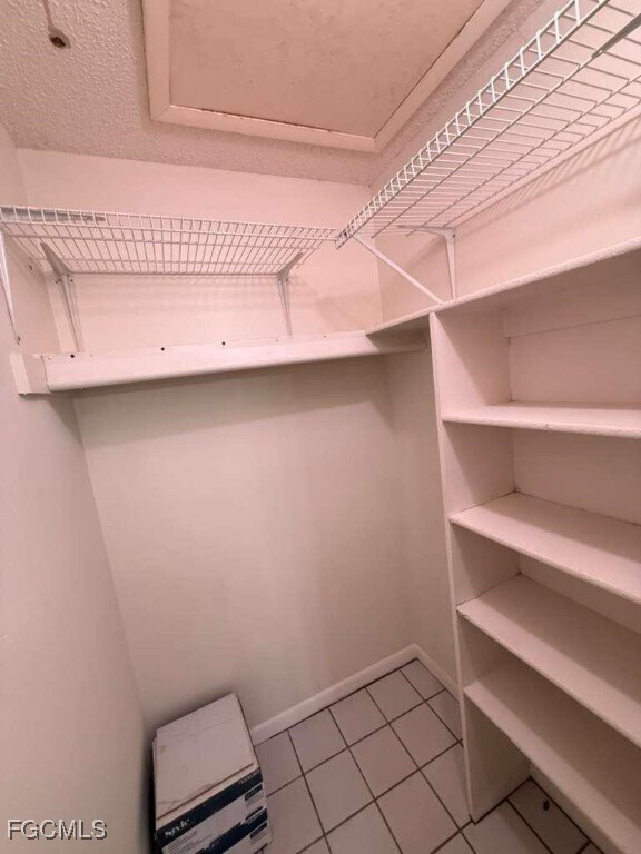 Building Photo - 2017 Santa Barbara Blvd