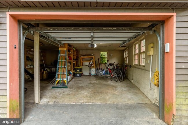 Building Photo - 8323 Haddon Dr