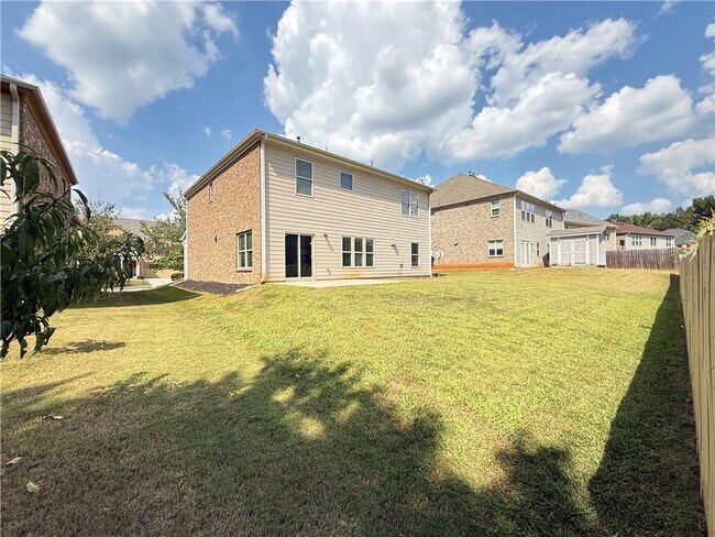 Building Photo - 279 Pendergast Dr SW