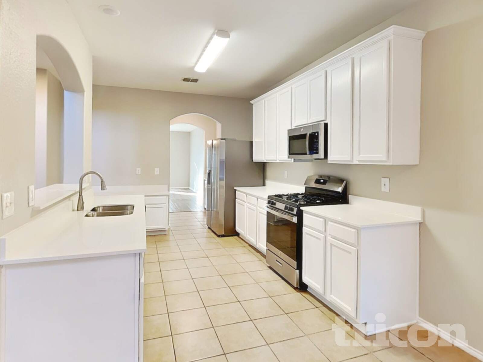 Building Photo - 2784 Sweetbriar Ln