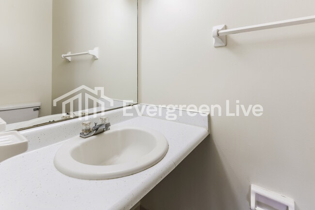 Building Photo - 5676 Troy Villa Blvd