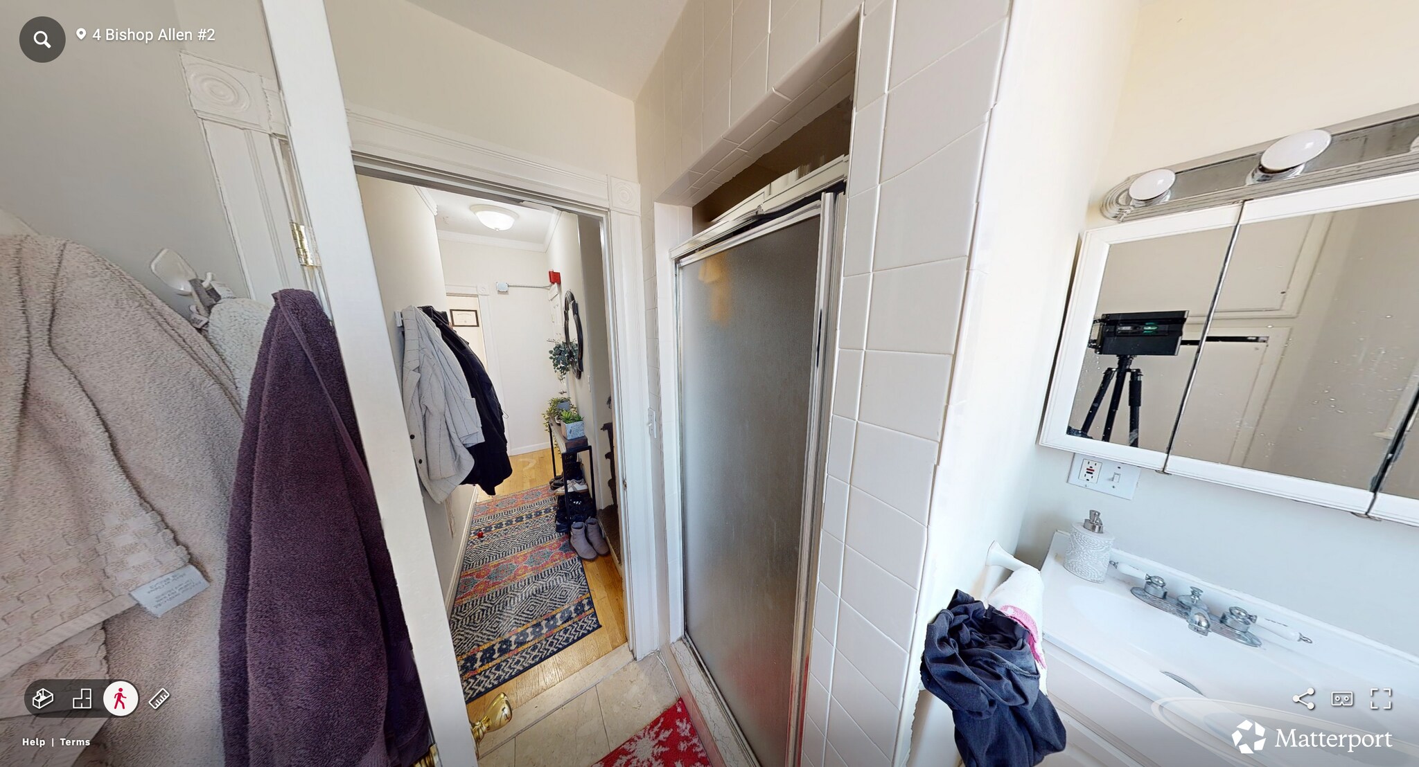 Building Photo - 4 Bishop Allen Dr