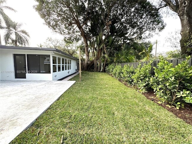 Building Photo - 1341 SW 10th St