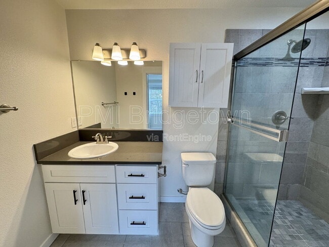 Building Photo - 8804 N Edison St