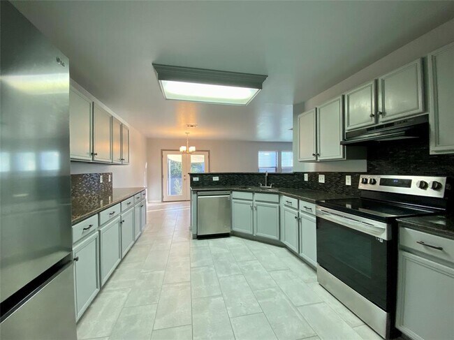 Building Photo - 13205 Sea Biscuit Dr