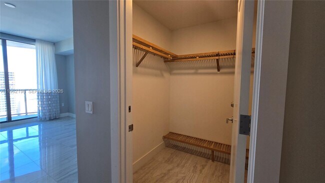 Building Photo - 100 E Las Olas Blvd