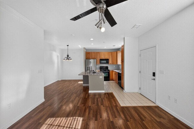 Building Photo - 9441 Ashbury Cir