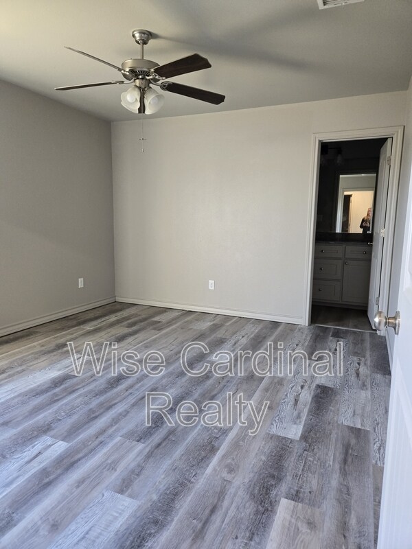 Building Photo - 17815 Private Rd 2160