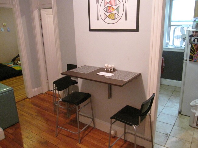 Primary Photo - 1203 Boylston St