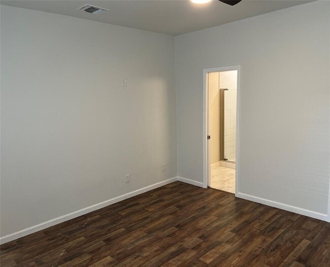 Building Photo - 15431 Stroup Cir