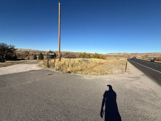 Building Photo - 3 Bed 2 Bath Large Semi-Rural Modern Beautiful Home