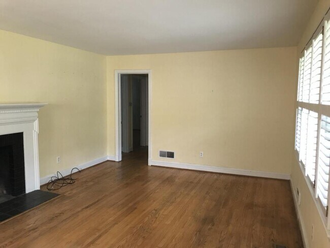 Building Photo - 1505 Baysdale Lane