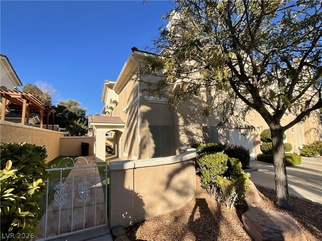 Building Photo - 509 Amber Sunset St