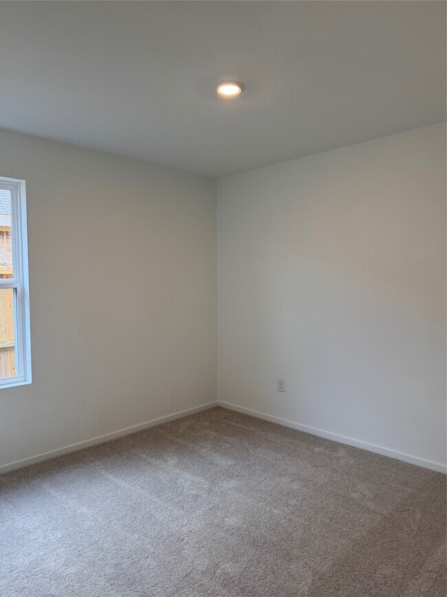 Building Photo - 6115 Sunburst Scarlet St