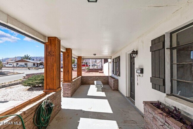 Building Photo - 3605 Taylor Ave