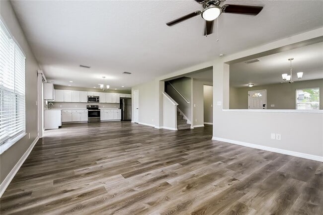 Building Photo - 11167 Golden Silence Dr