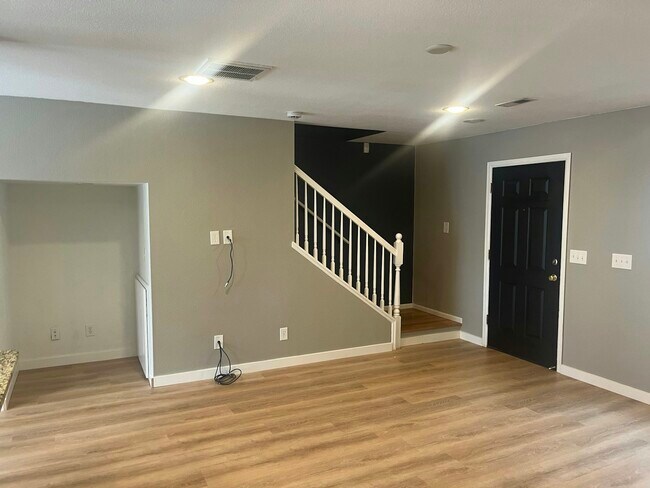 Building Photo - 10418 Forester Pl