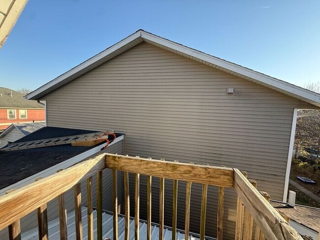 Building Photo - $2,850 | 5 Bedroom, 2 Bathroom House | NO PETS | Available for August 1st, 2026 Move In!