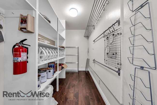 Building Photo - 1951 Heath Dr