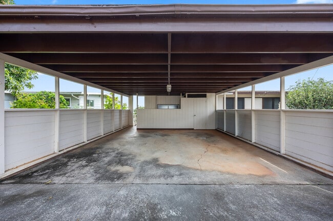 Building Photo - 1608 Makamua St