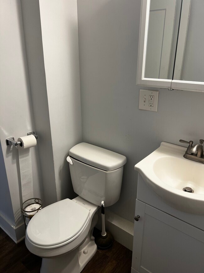 Building Photo - 83 Dartmouth St