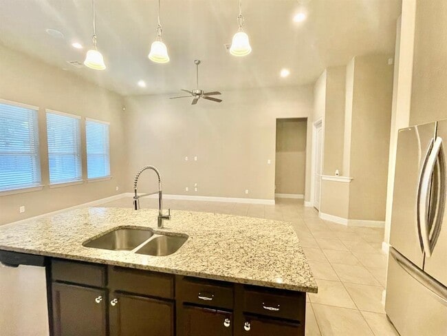 Building Photo - 21406 Greylag Dr