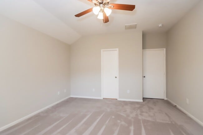 Building Photo - 16310 Great Forest Ct