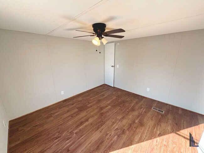 Building Photo - Cypress